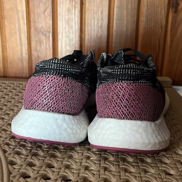 Adidas PureBoost running shoes - Picture 5 of 7